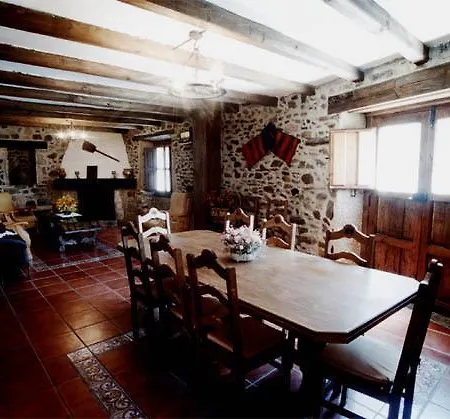 Holiday home La Tarihuela I Fuenteguinaldo